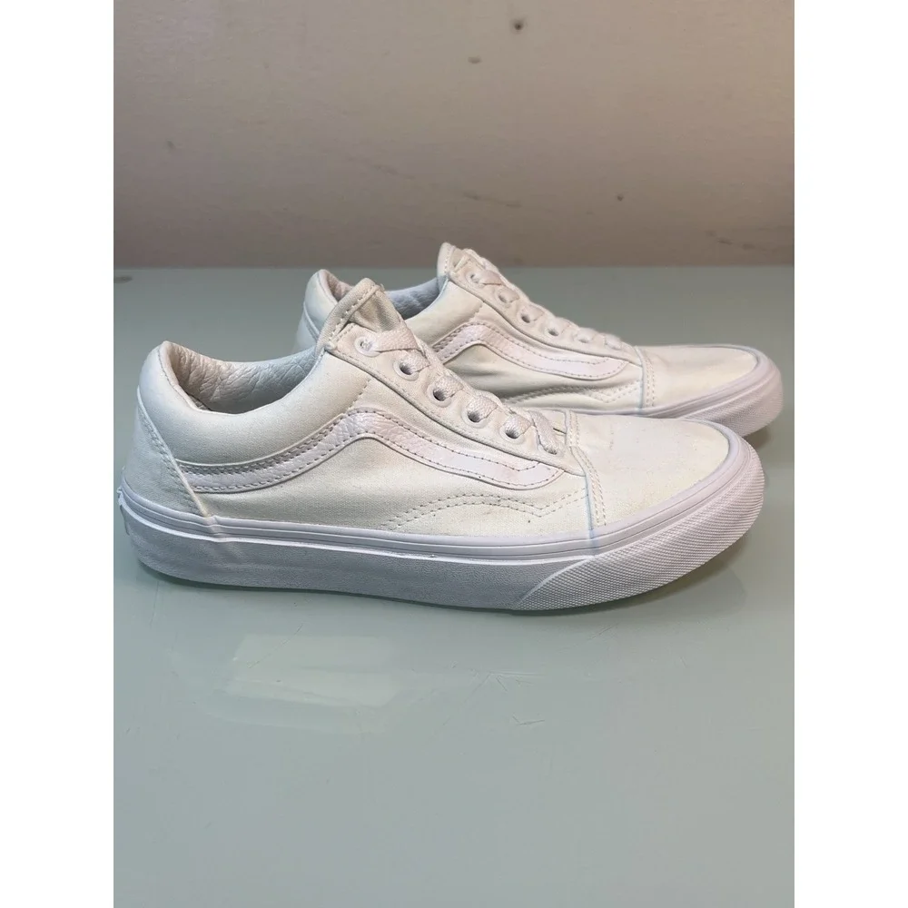 Vans Old Skool Triple White‎ Sneakers Womens 6.5 Clean Classic